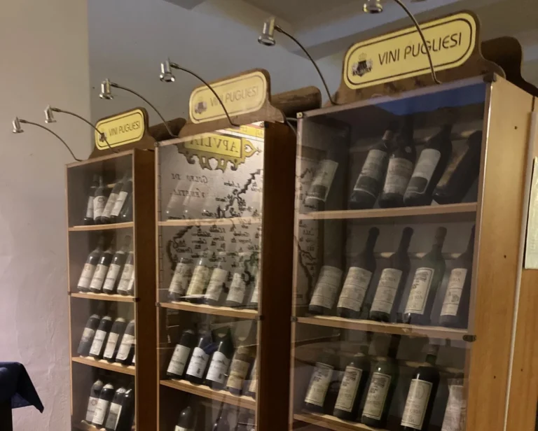 Cinque imperdibili vini di Puglia diversi dai classici rossi e rosati